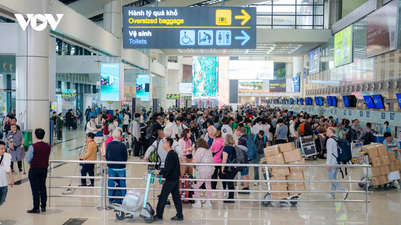 Đi máy bay dịp Tết Bính Ngọ 2026, hành khách cần chuẩn bị gì để tránh lỡ chuyến?