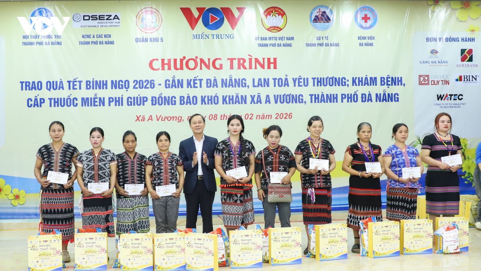 Ấm áp chương trình Trao quà Tết Bính Ngọ 2026-Gắn kết Đà Nẵng, lan tỏa yêu thương
