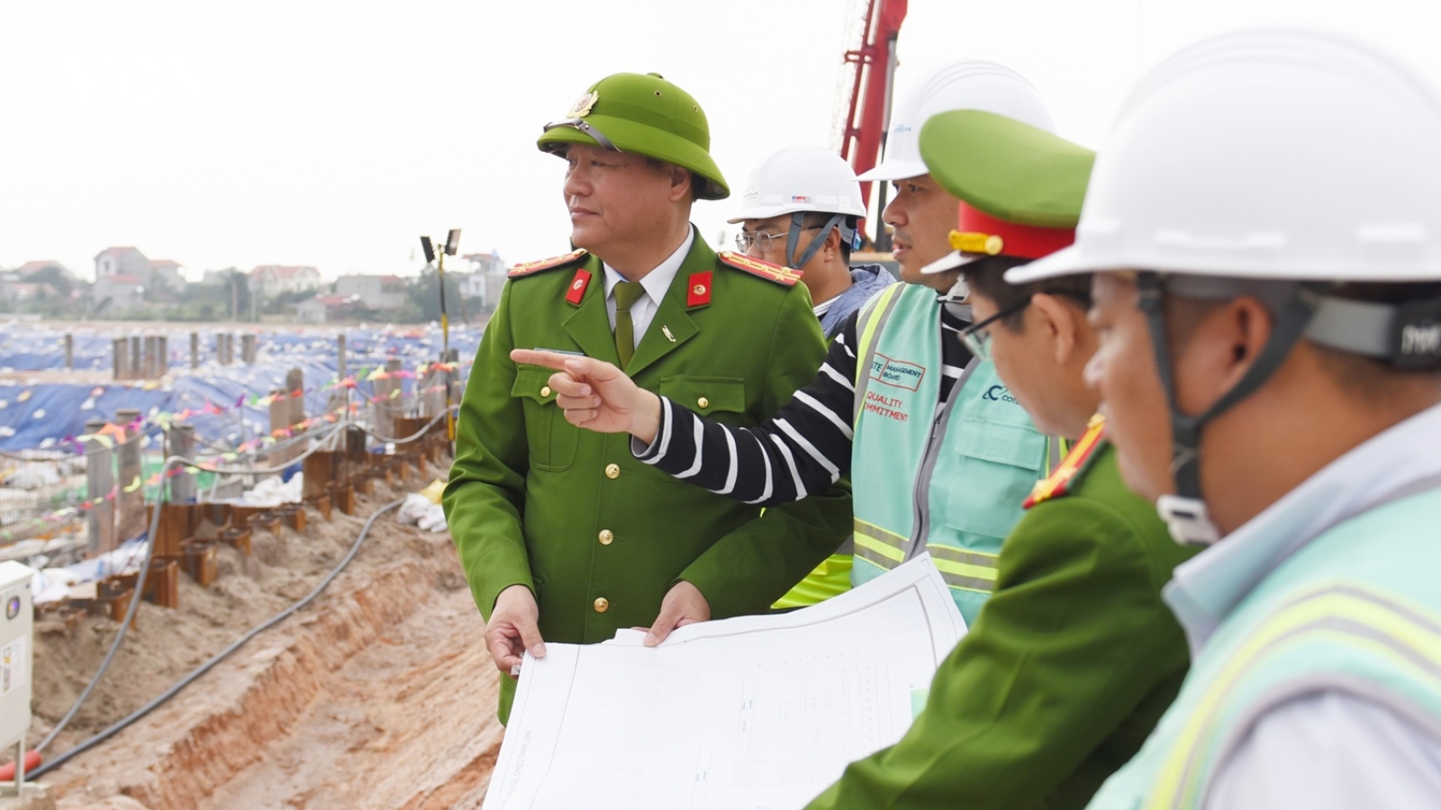 Thi công xuyên Tết ở Cảng hàng không quốc tế Gia Bình