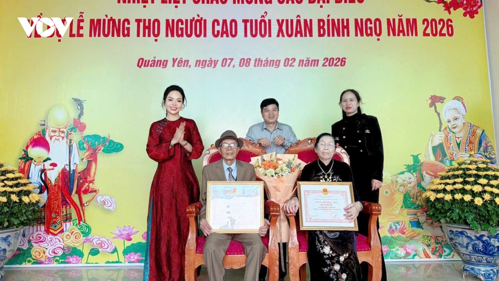 Quảng Ninh chúc thọ khoảng 2.300 người cao tuổi Xuân Bính Ngọ 2026