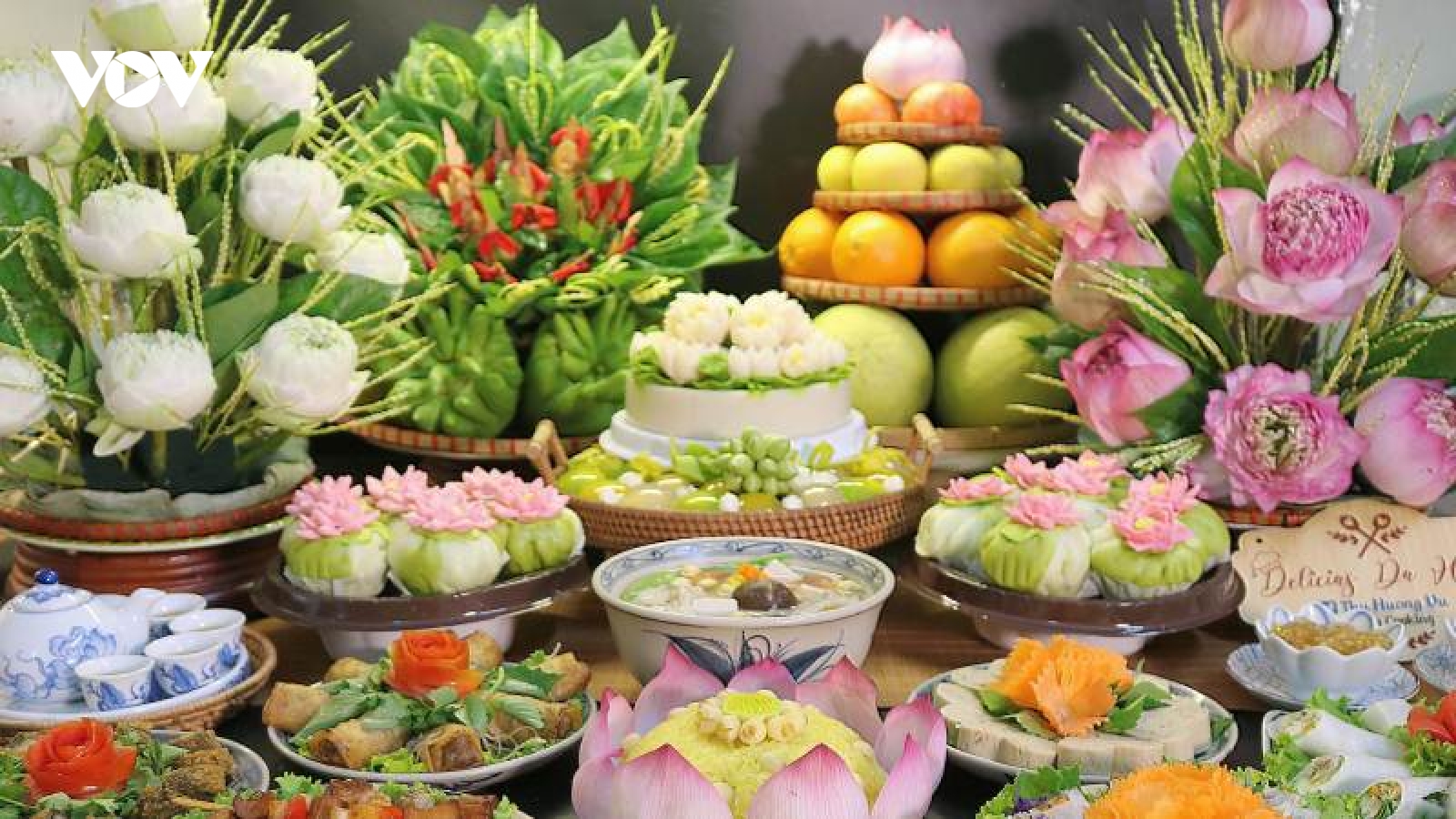 Văn khấn Rằm tháng Giêng chuẩn nghi lễ tại gia: Cầu bình an, tài lộc đầu năm