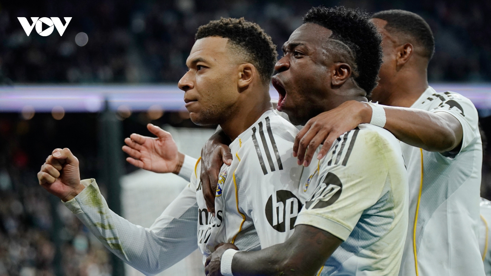 Kết quả bóng đá hôm nay 2/2: Real Madrid thắng nhọc nhằn