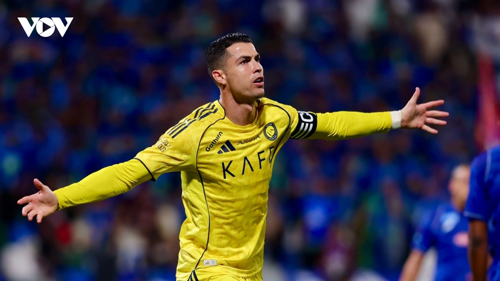 Ronaldo mua cổ phần của đội bóng sắp thăng hạng La Liga