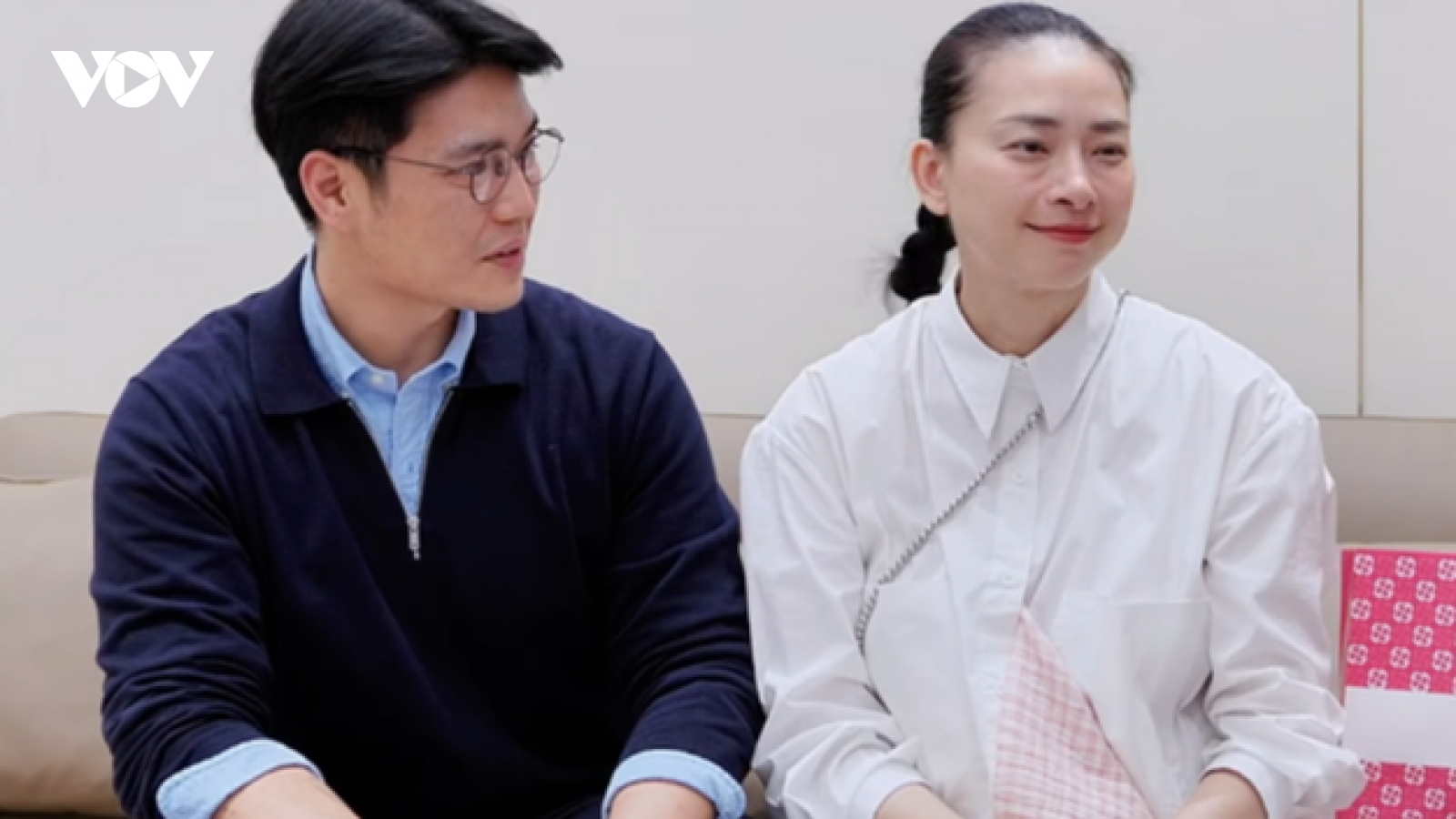 Sao Việt 3/2: Ngô Thanh Vân bật khóc sau 5 tháng sinh con
