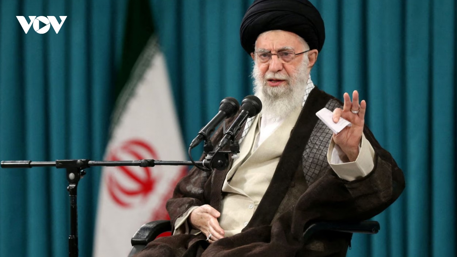 Iran cảnh báo đáp trả nếu Mỹ tấn công quân sự
