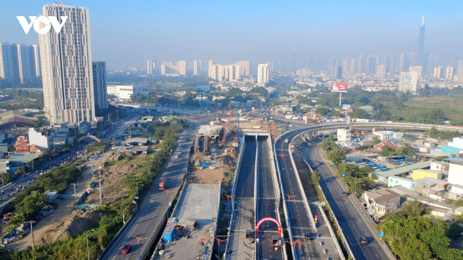 Thông xe hầm chui thuộc nút giao An Phú, giảm 80% kẹt xe cửa ngõ phía Đông TP.HCM