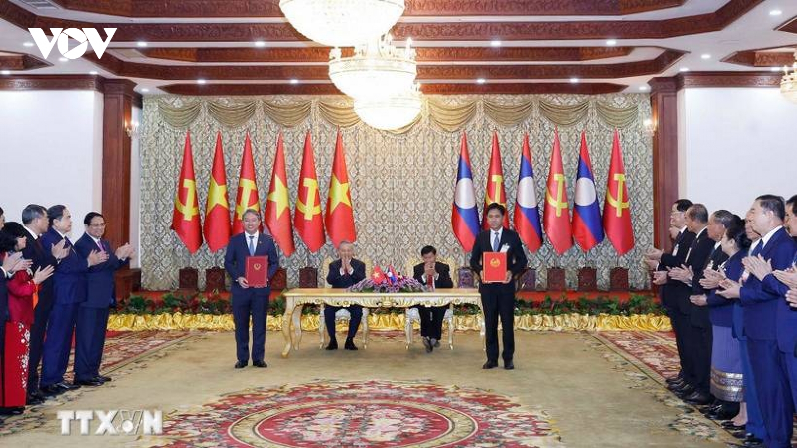 Tổng Bí thư Tô Lâm chứng kiến lễ trao các văn kiện hợp tác Việt Nam – Lào