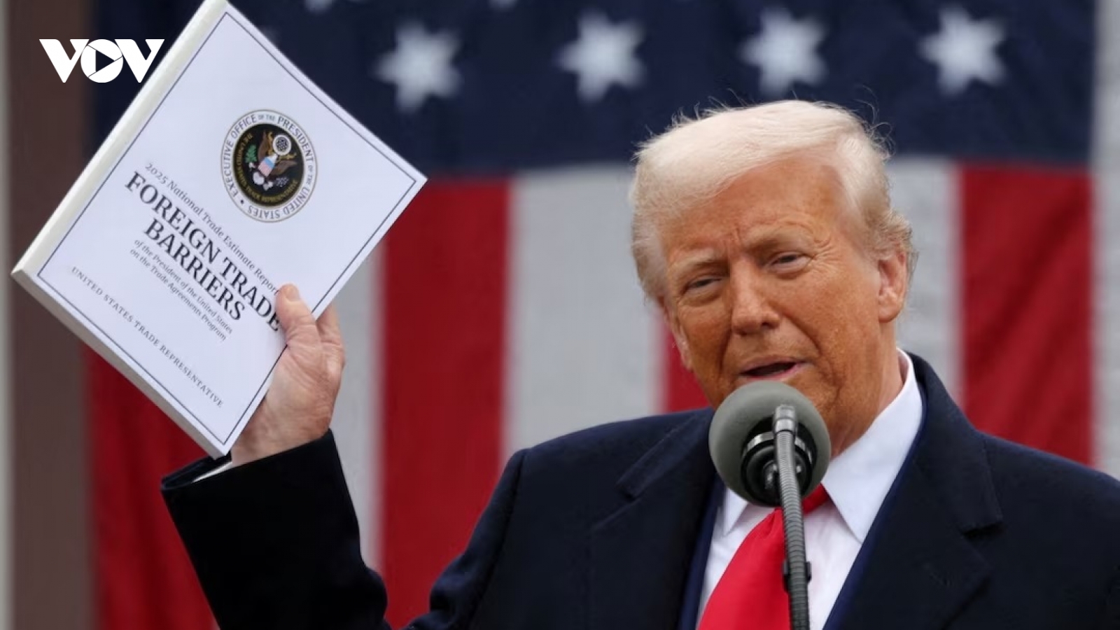 Tổng thống Trump tăng thuế với hàng hóa nhập khẩu vào Mỹ từ 10% lên 15%