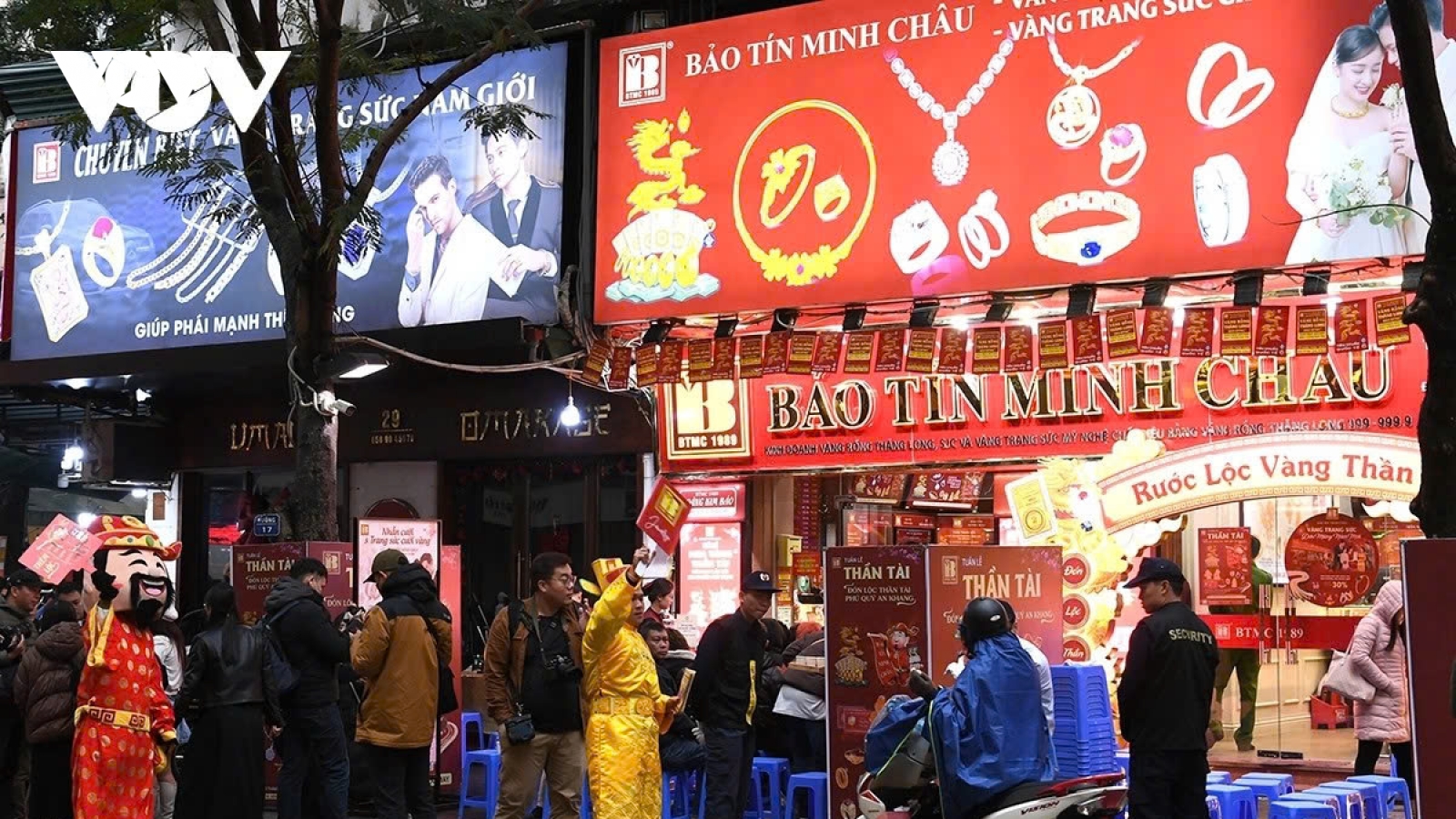 Chuyên gia phong thủy thông tin bất ngờ về phong tục mua vàng ngày vía thần Tài