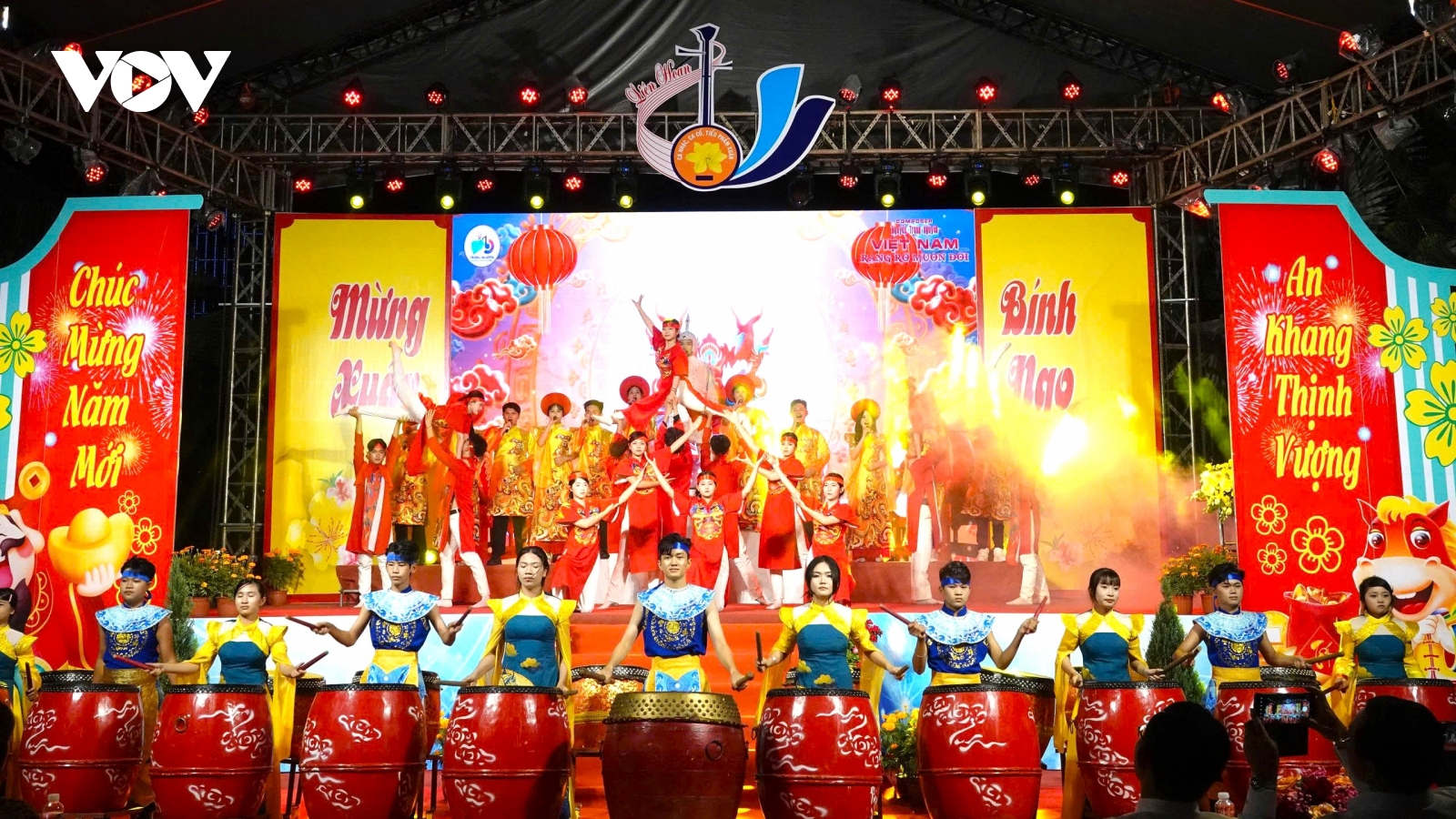 Khai mạc Chung kết Liên hoan “Ca nhạc, Ca cổ, Tiểu phẩm Xuân” năm 2026