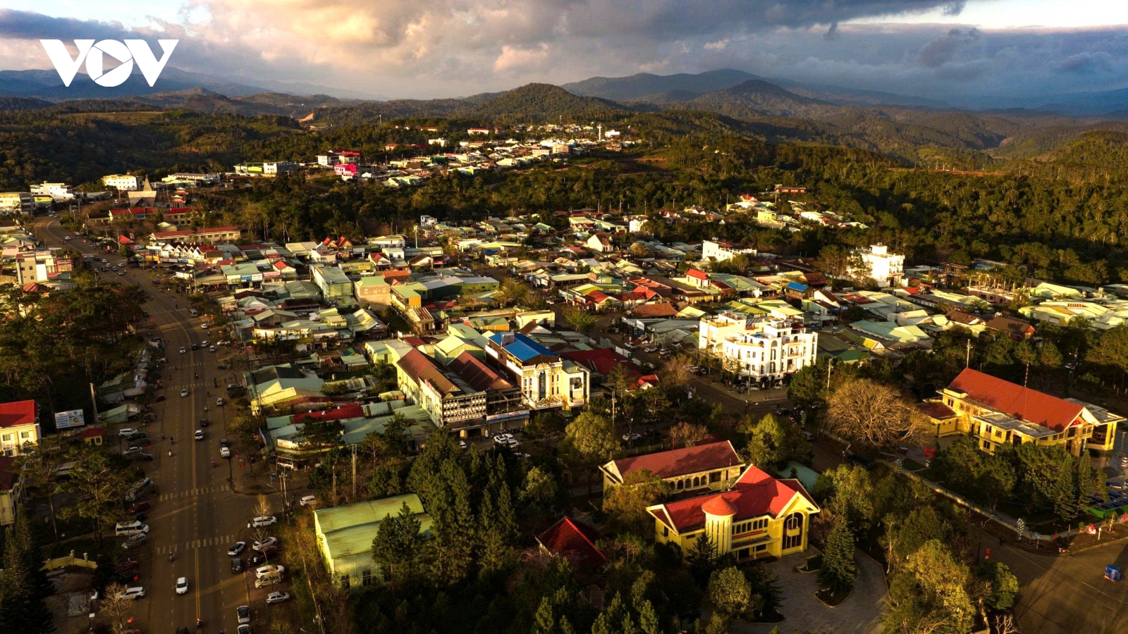 Gần 27.000 tỷ đồng đầu tư vào xã Măng Đen: Quảng Ngãi “bắt tay” nhà đầu tư lớn