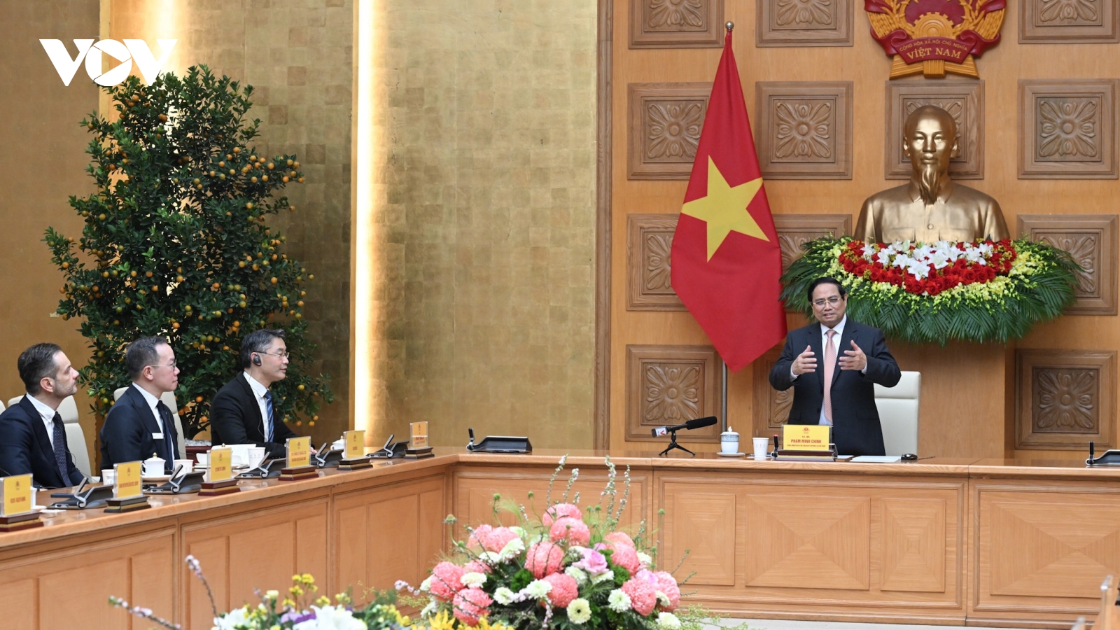 Thủ tướng: Việt Nam ưu tiên lĩnh vực năng lượng xanh, sạch, chíp bán dẫn