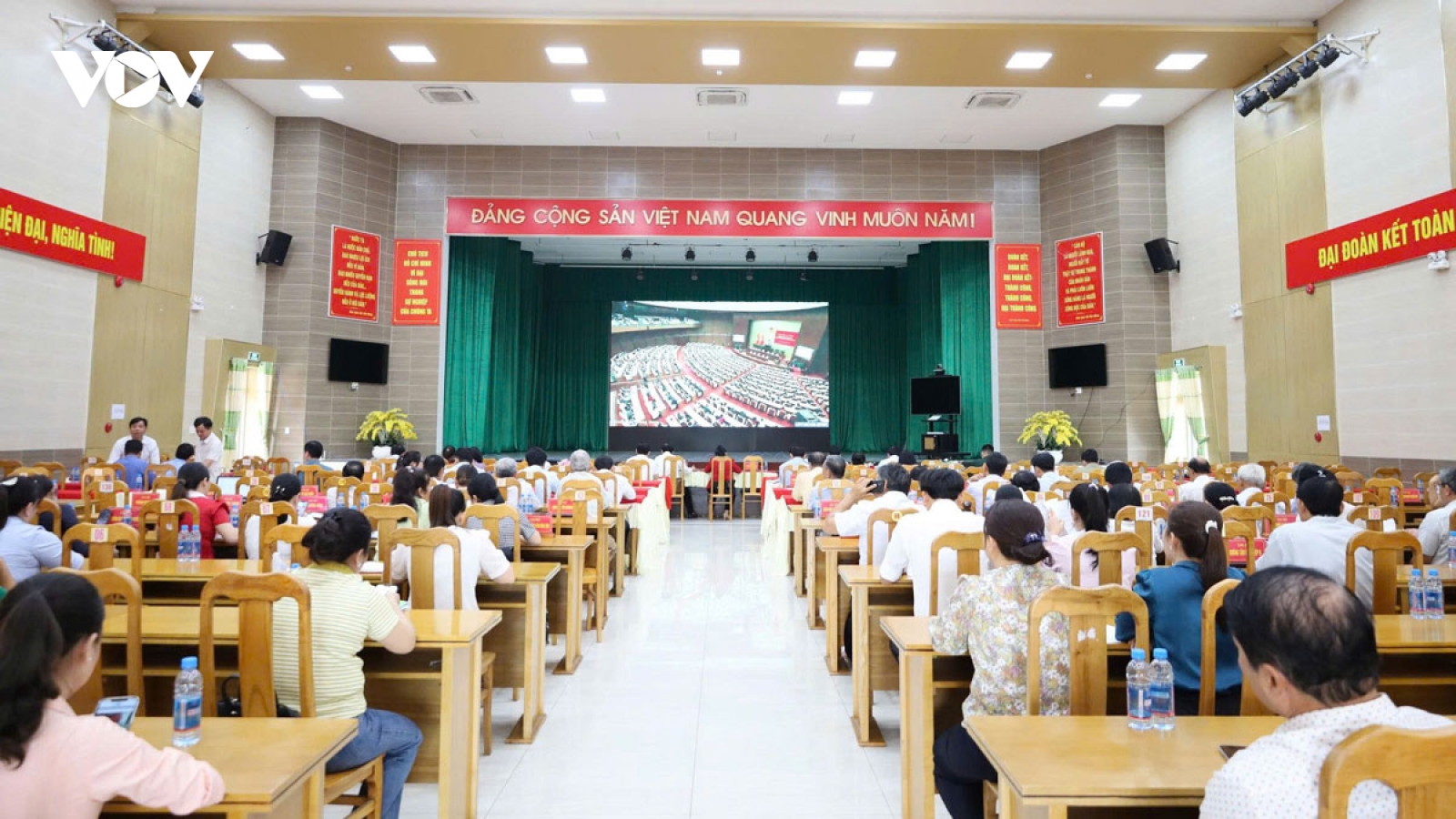 Cán bộ, đảng viên quyết tâm cụ thể hóa Nghị quyết Đại hội XIV bằng hành động