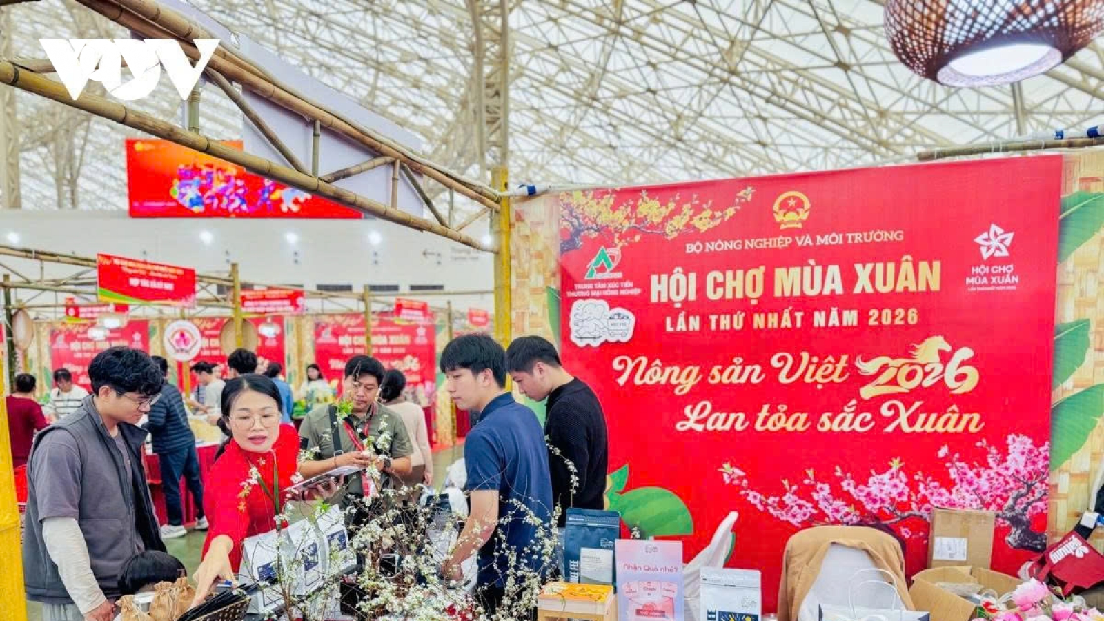 Hội chợ Mùa Xuân 2026: “Vị Tết” từ làng nghề, nông sản địa phương