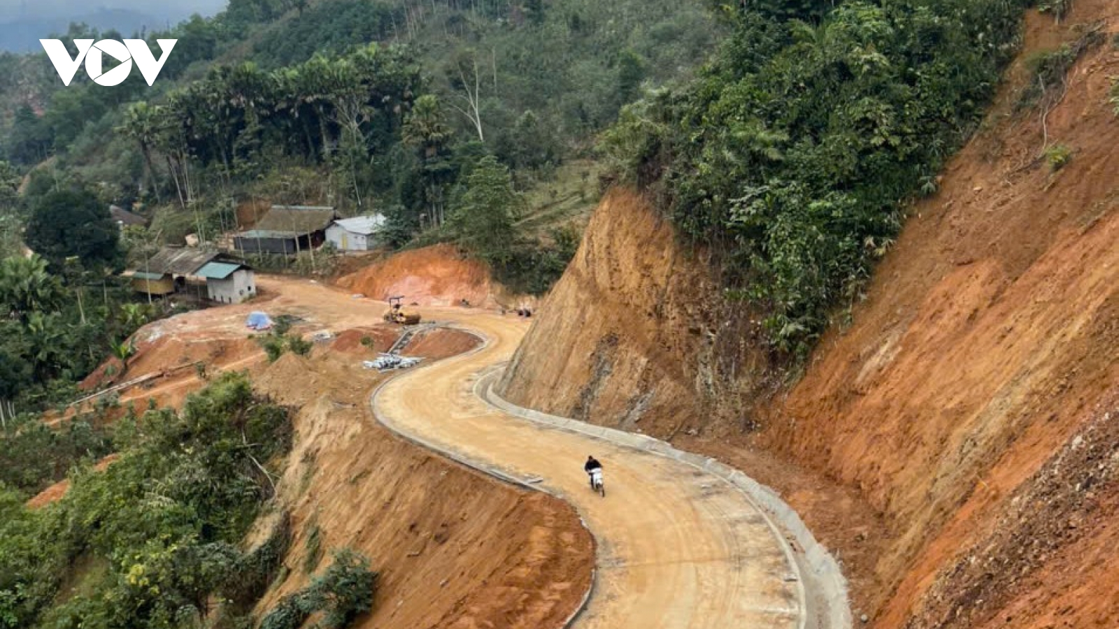 Con đường nối những ước mơ của người dân Lâm Thượng, Lào Cai