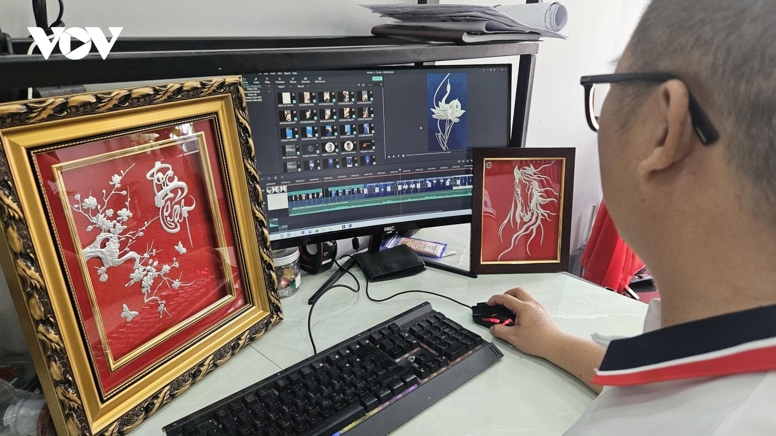 Số hóa tranh vỏ lon thời cạnh tranh