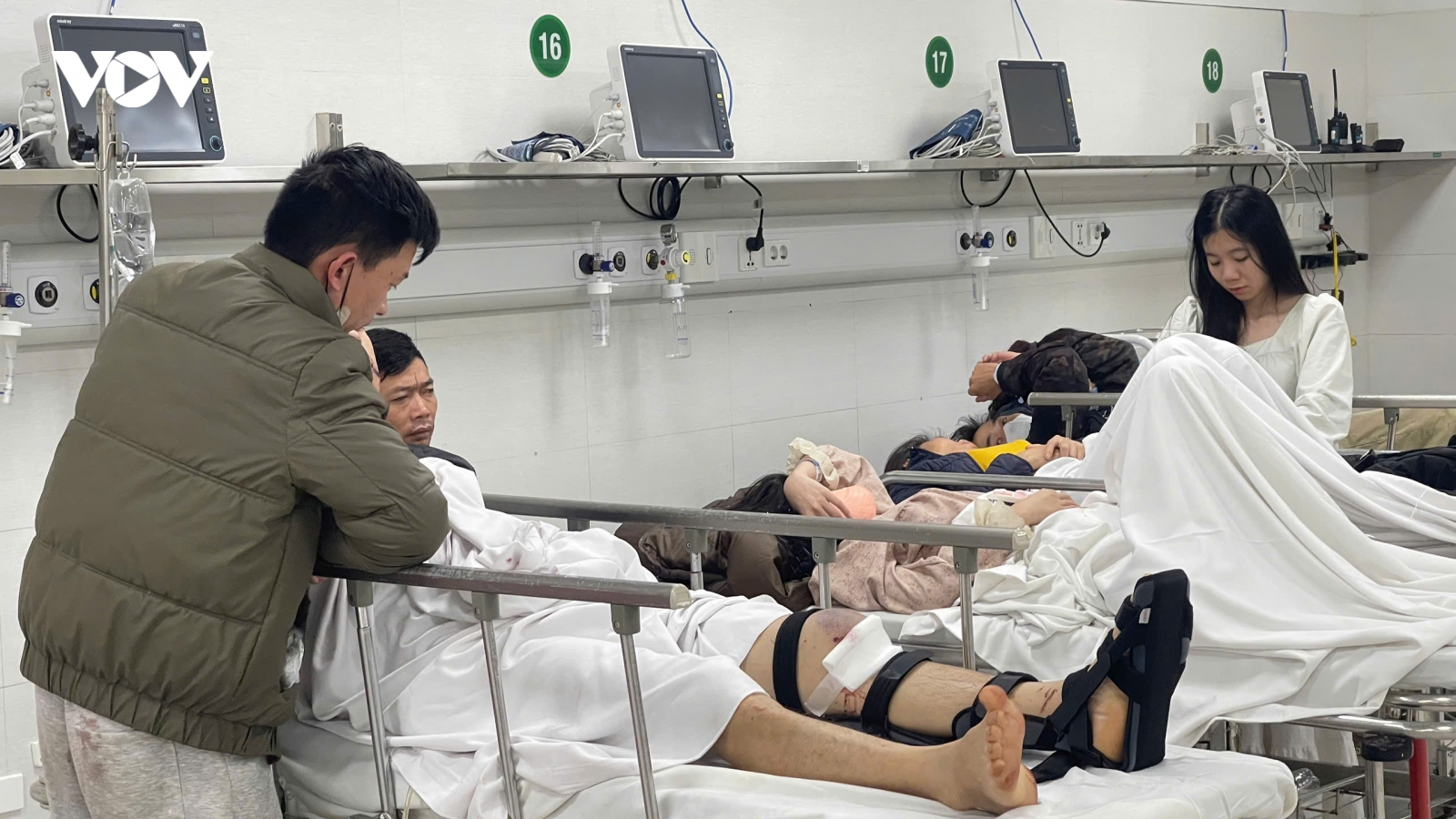Nhiều ca chấn thương nghiêm trọng ở mắt và tay do pháo nổ dịp Tết
