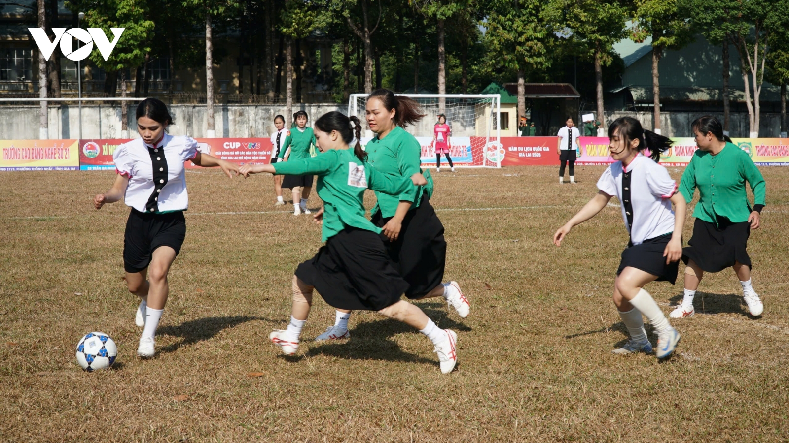 Giải bóng đá nữ các dân tộc thiểu số thu hút nhiều đội Tây Nguyên và Nam Trung Bộ