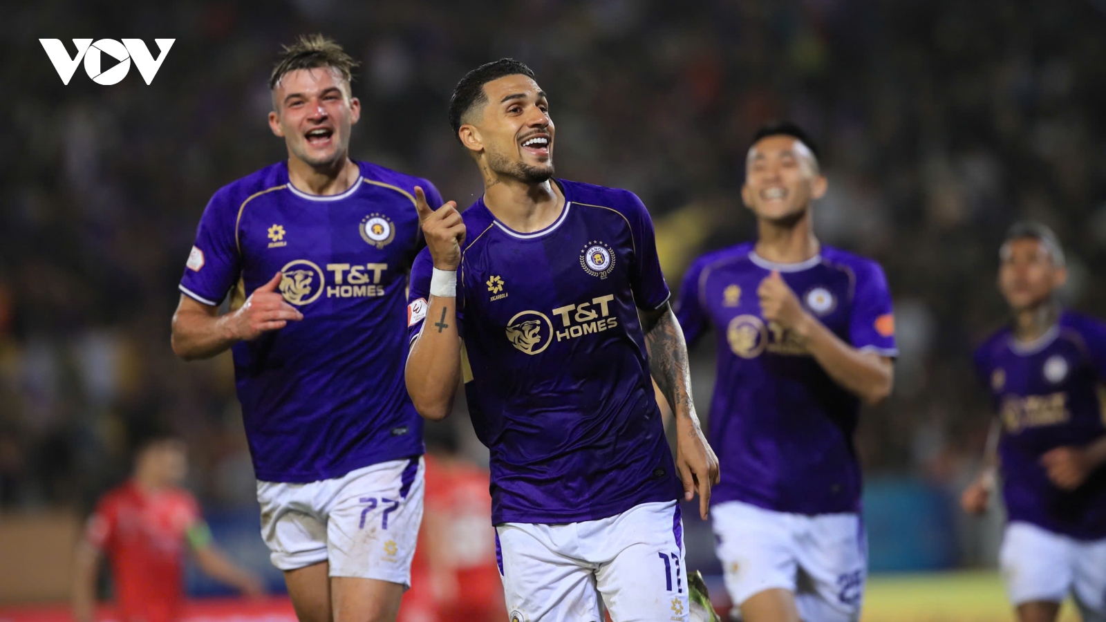 Kết quả vòng 15 V-League: Hà Nội FC giành chiến thắng đầy cảm xúc trước CAHN