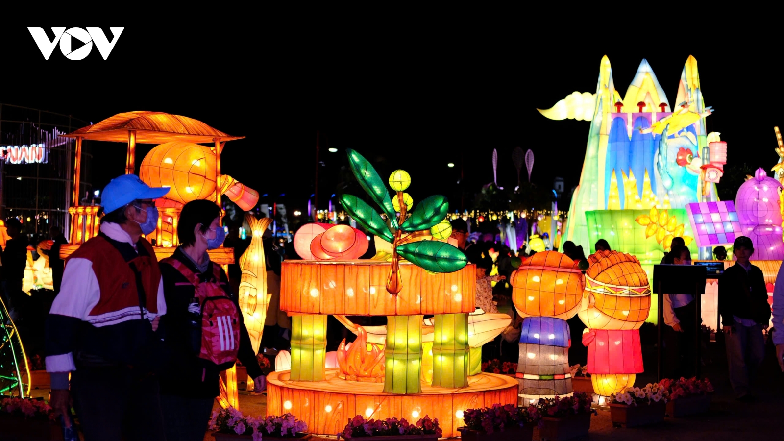 Choáng ngợp với "đại tiệc ánh sáng" tại lễ hội đèn lồng ở Đài Loan