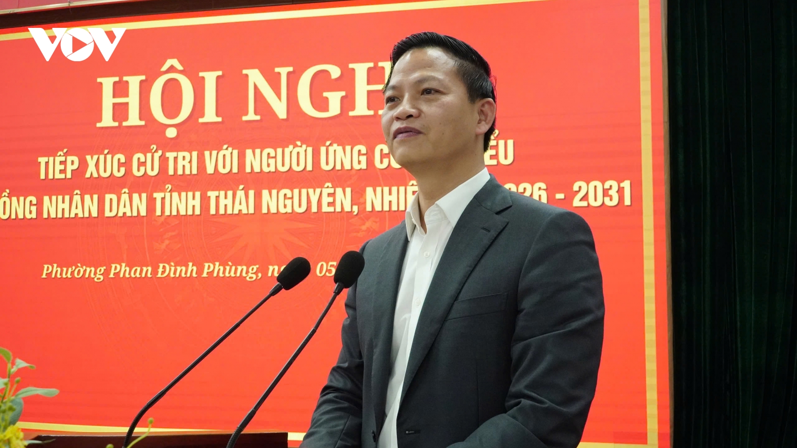 Chủ tịch Thái Nguyên trình bày chương trình hành động, cử tri gửi loạt kiến nghị