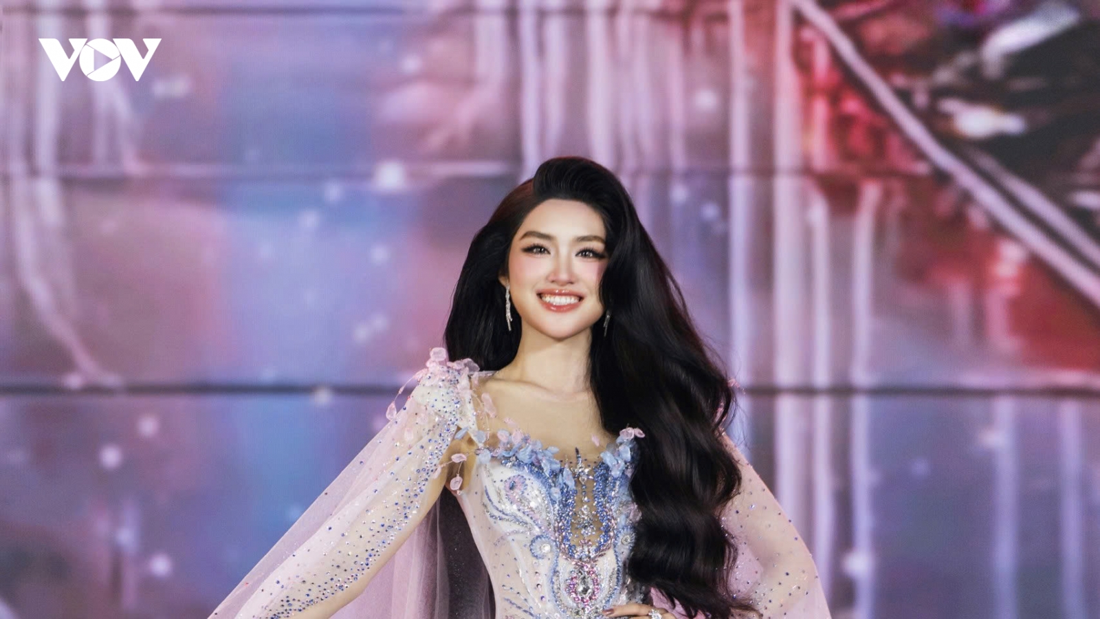 Phan Phương Oanh đăng quang Miss World Vietnam 2025