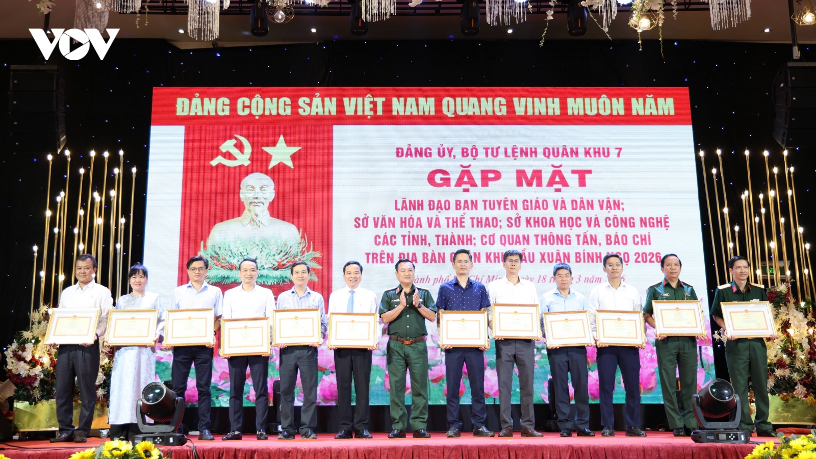 Báo chí cần chuyển mình từ trạng thái chỉ "phản ánh" sang việc "kiến tạo"