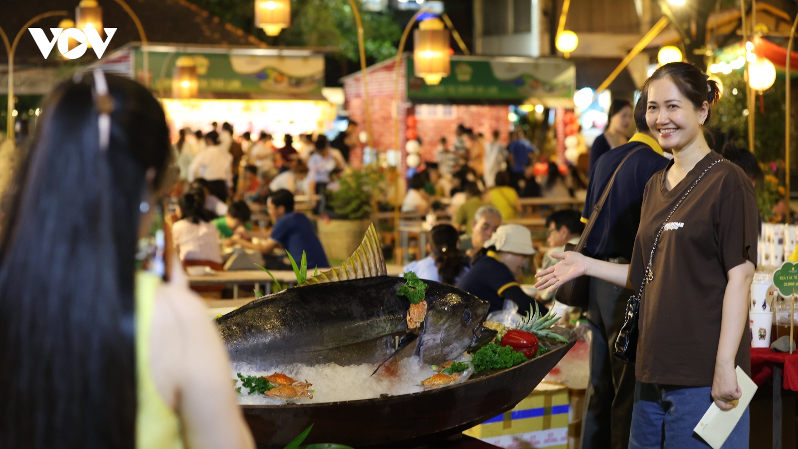 Lễ hội ẩm thực 500 món ngon tại TP.HCM hút khách trong ngày khai mạc