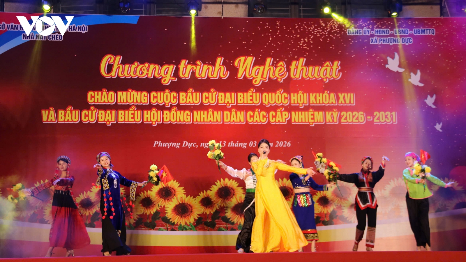 Đêm nghệ thuật “Màu cờ tôi yêu” chào mừng bầu cử đại biểu Quốc hội khóa XVI