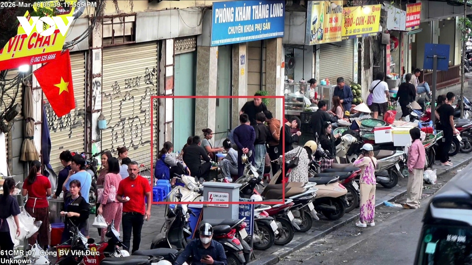 Chỉ một ngày, camera AI ở Hà Nội phạt nguội 390 trường hợp vi phạm trật tự đô thị