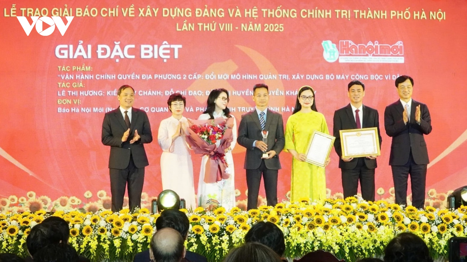 Hà Nội tôn vinh 34 tác phẩm báo chí tiêu biểu góp phần xây dựng Đảng bộ Thành phố