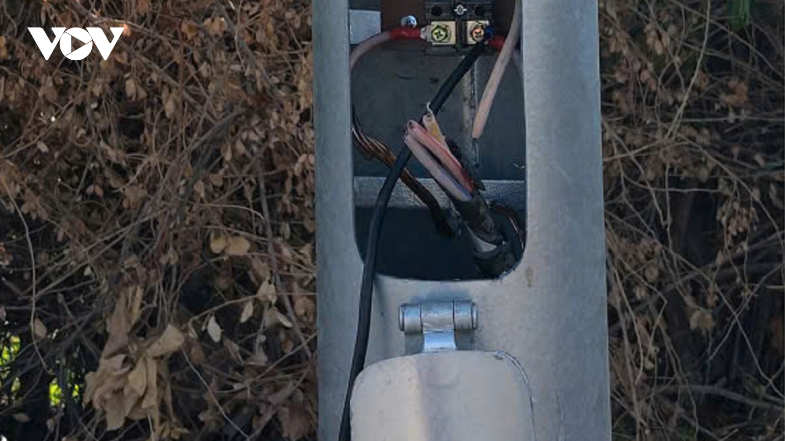 Báo động nạn trộm cắt cáp điện đèn chiếu sáng vùng nông thôn Lâm Đồng