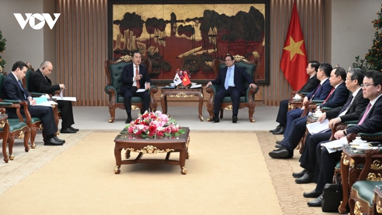 PM Pham Minh Chinh receives EAEU Council Chairman in Hanoi