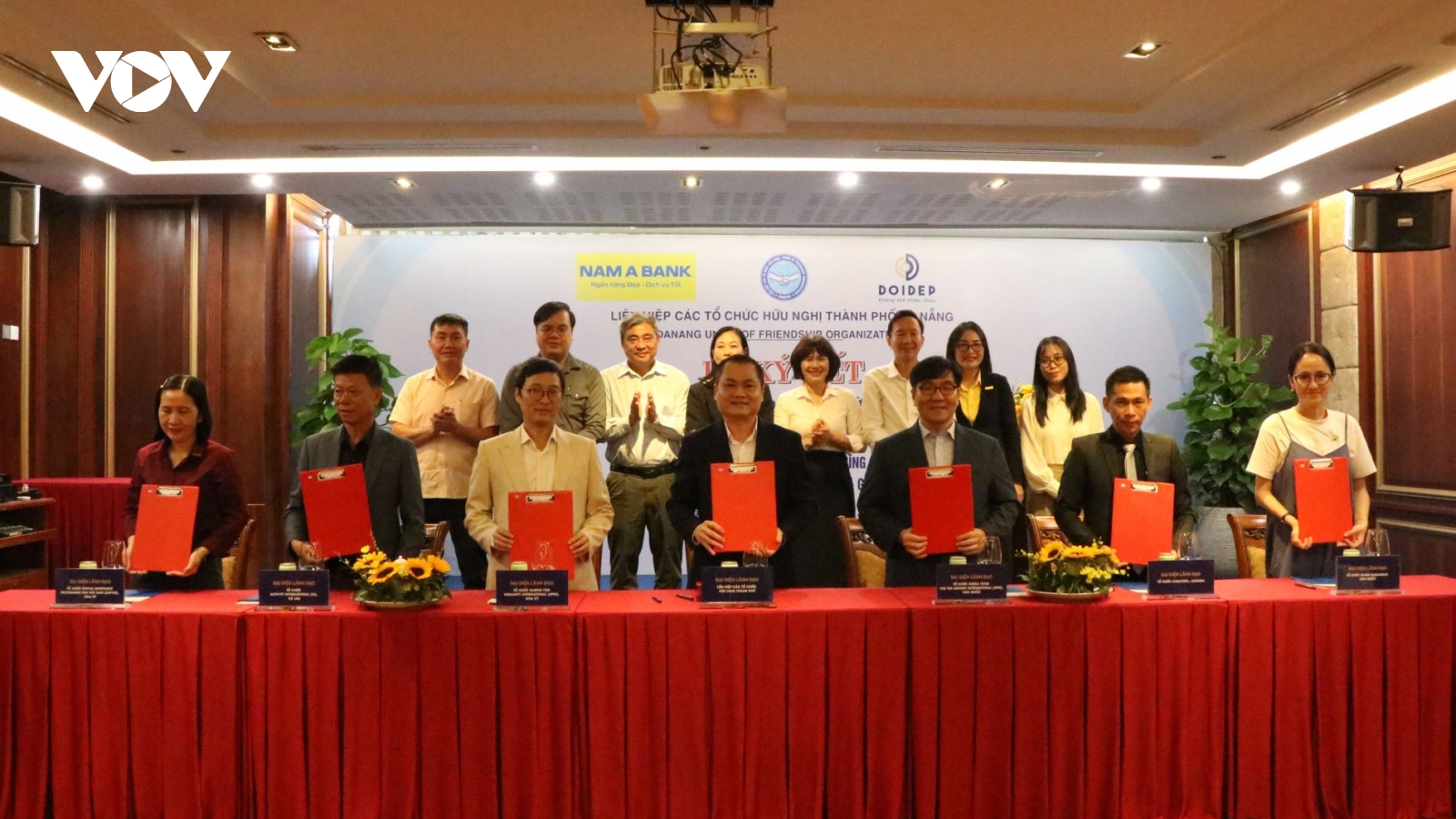 6 tổ chức quốc tế cam kết hỗ trợ Đà Nẵng gần 70 tỷ đồng