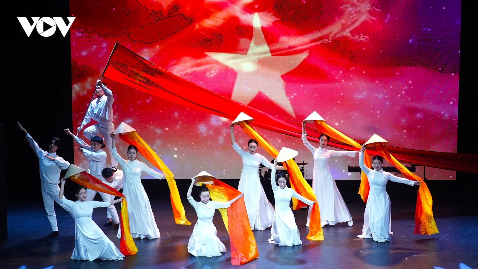 Đêm nhạc “Ánh sáng phương Đông” lan tỏa tinh thần tuổi trẻ Việt Nam tại Nga