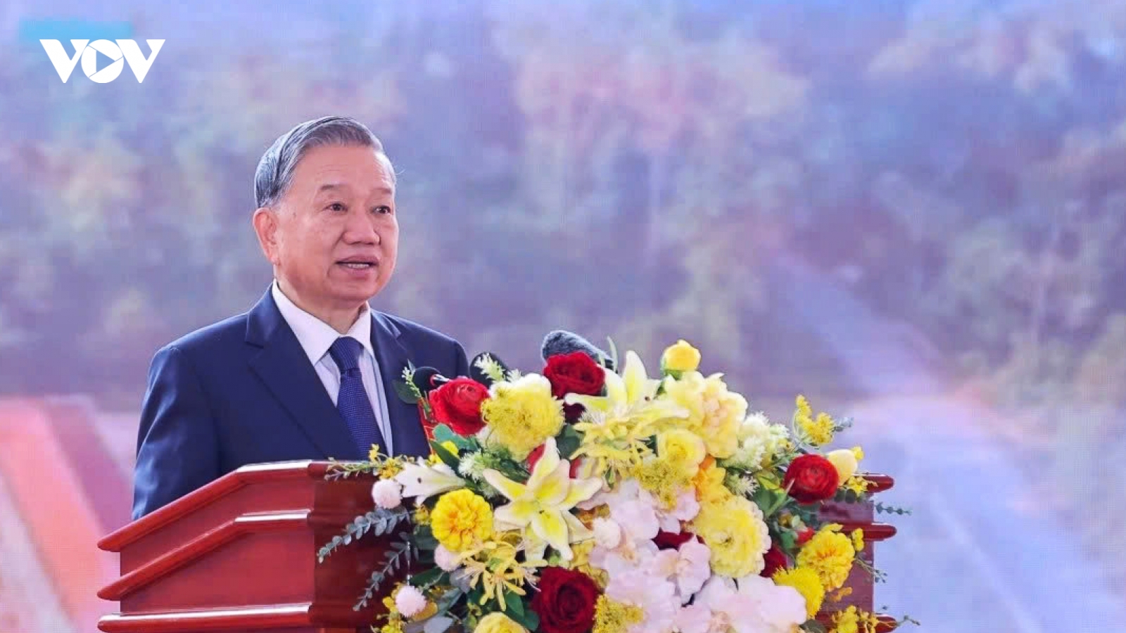 Party chief calls for model boarding schools across border regions