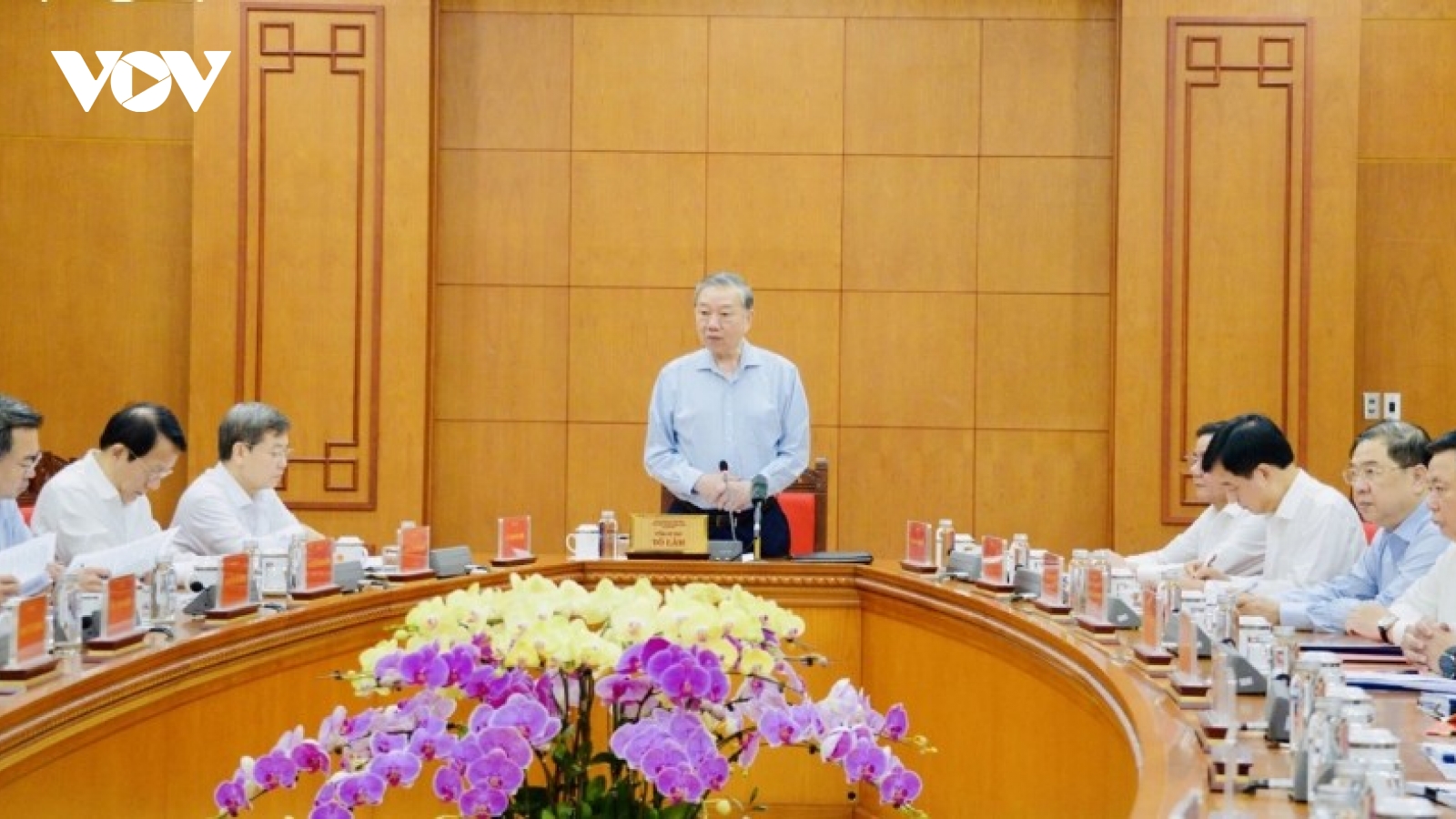 Party chief chairs working session on anti-corruption review