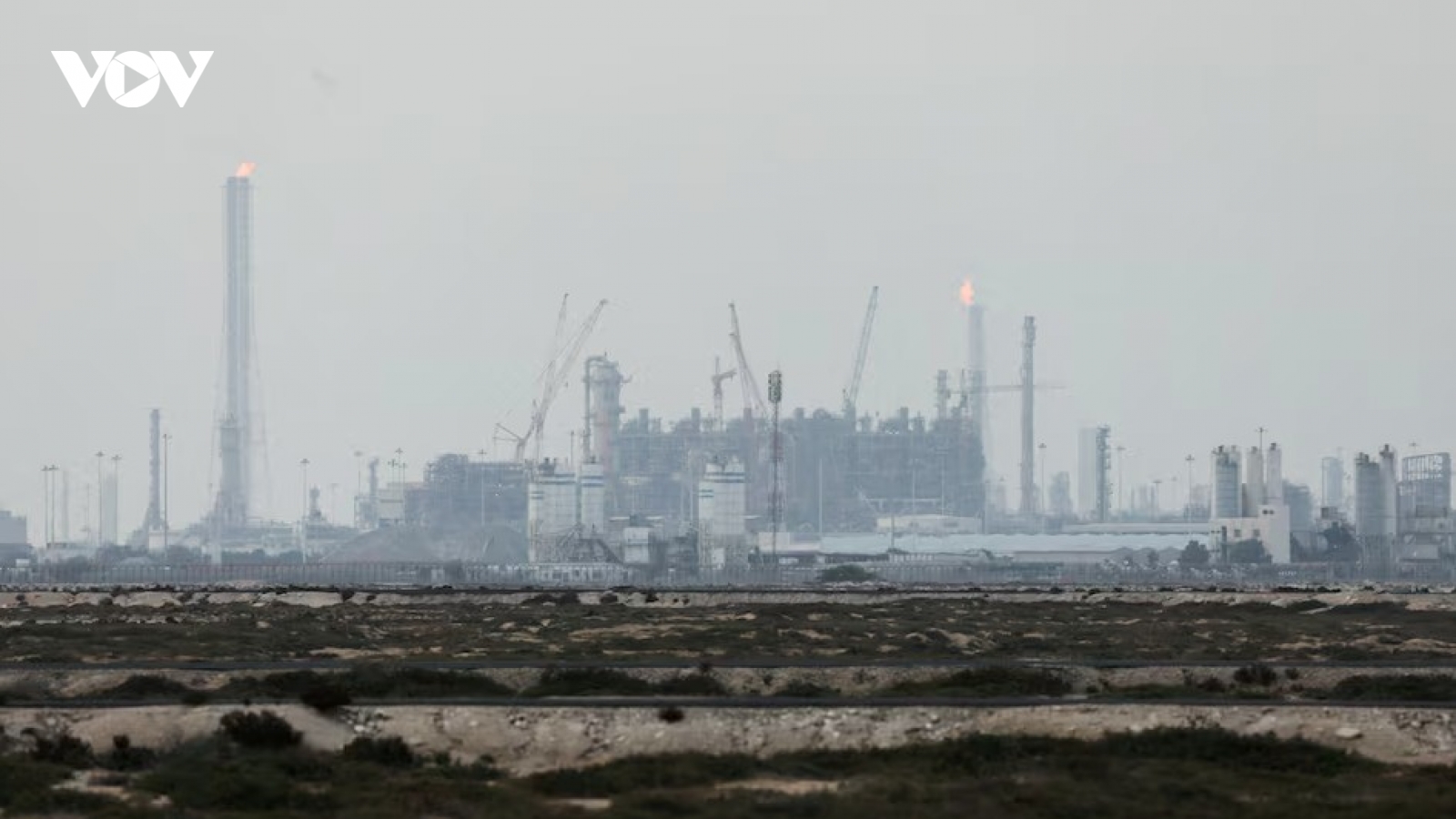 Các cuộc tấn công của Iran làm tê liệt 17% công suất LNG của Qatar