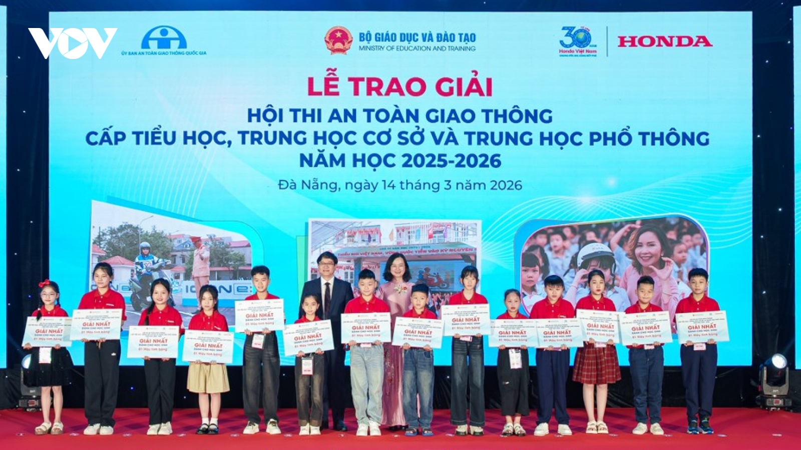 Hàng trăm học sinh, giáo viên nhận giải Hội thi An toàn giao thông năm 2025-2026