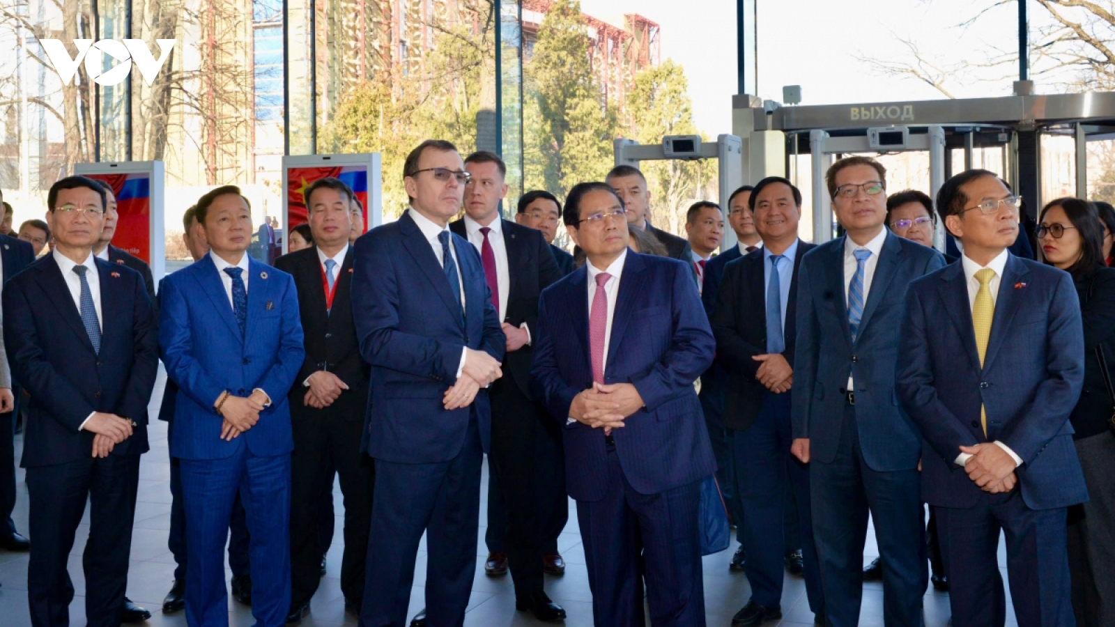 PM explores Russian innovations in nuclear energy, metro systems