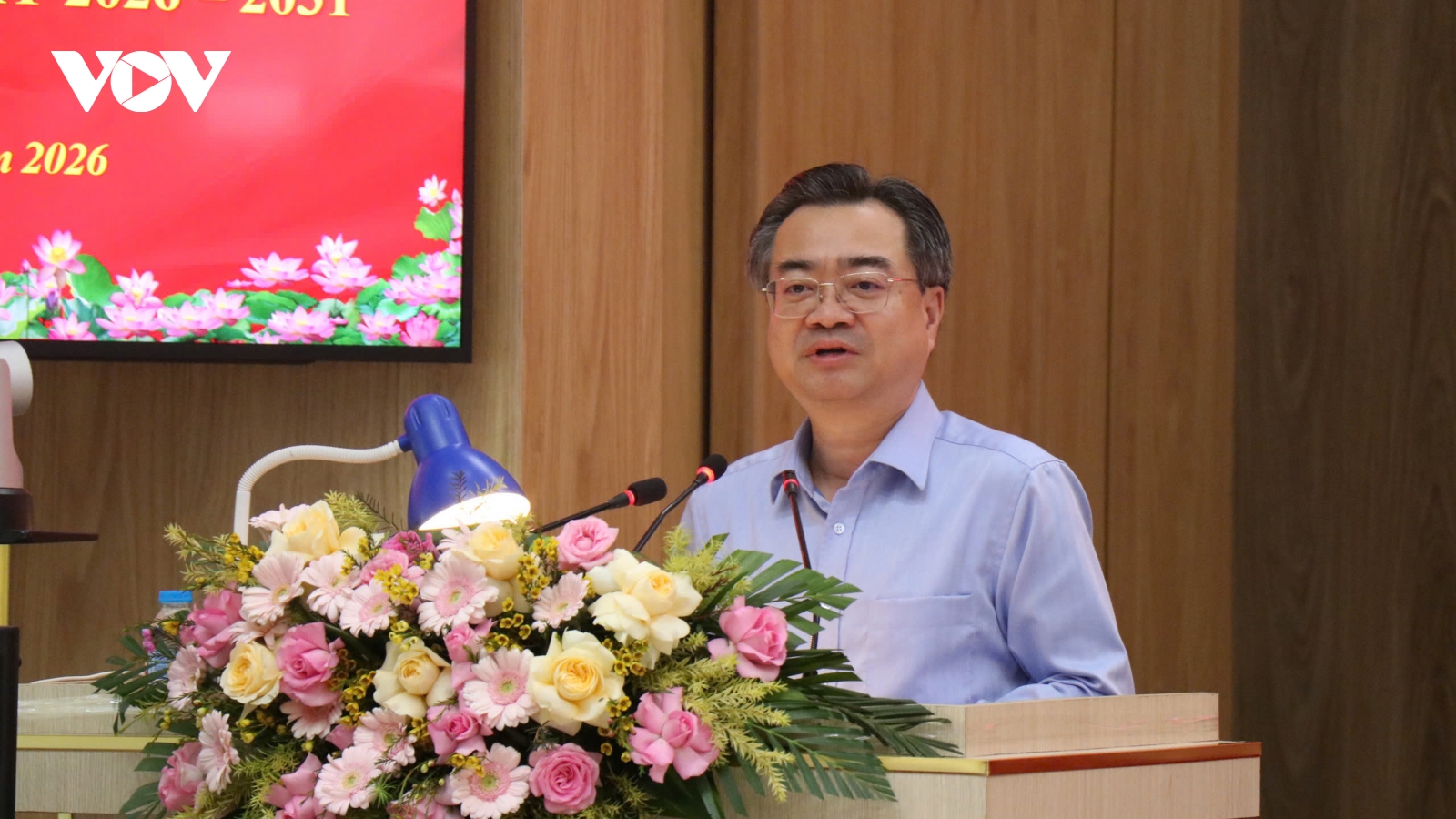 Ông Nguyễn Thanh Nghị trình bày chương trình hành động trước cử tri Đắk Lắk