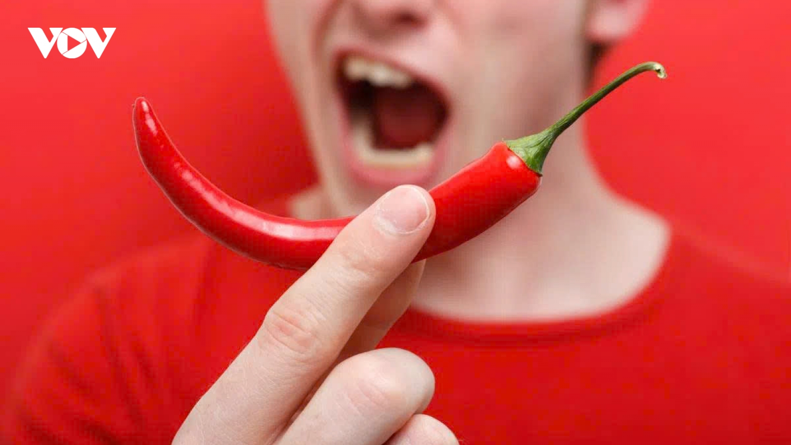 Ăn cay nhiều có hại thế nào? 7 cảnh báo bạn không nên bỏ qua