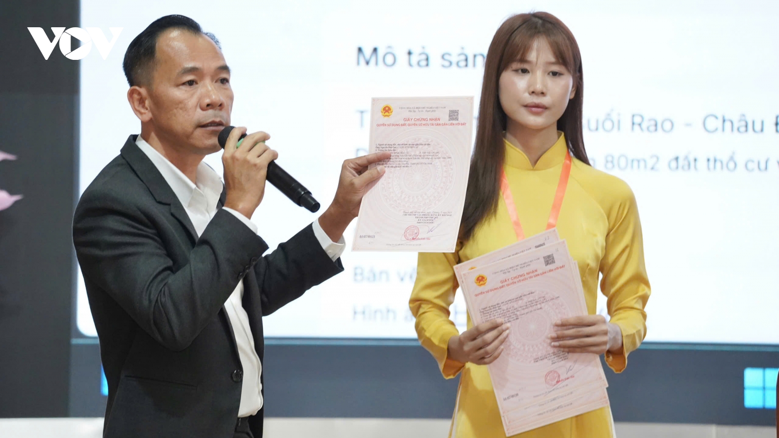 Trợ giá hàng ngàn nền đất, tặng sổ đỏ cho người lao động ở TP.HCM