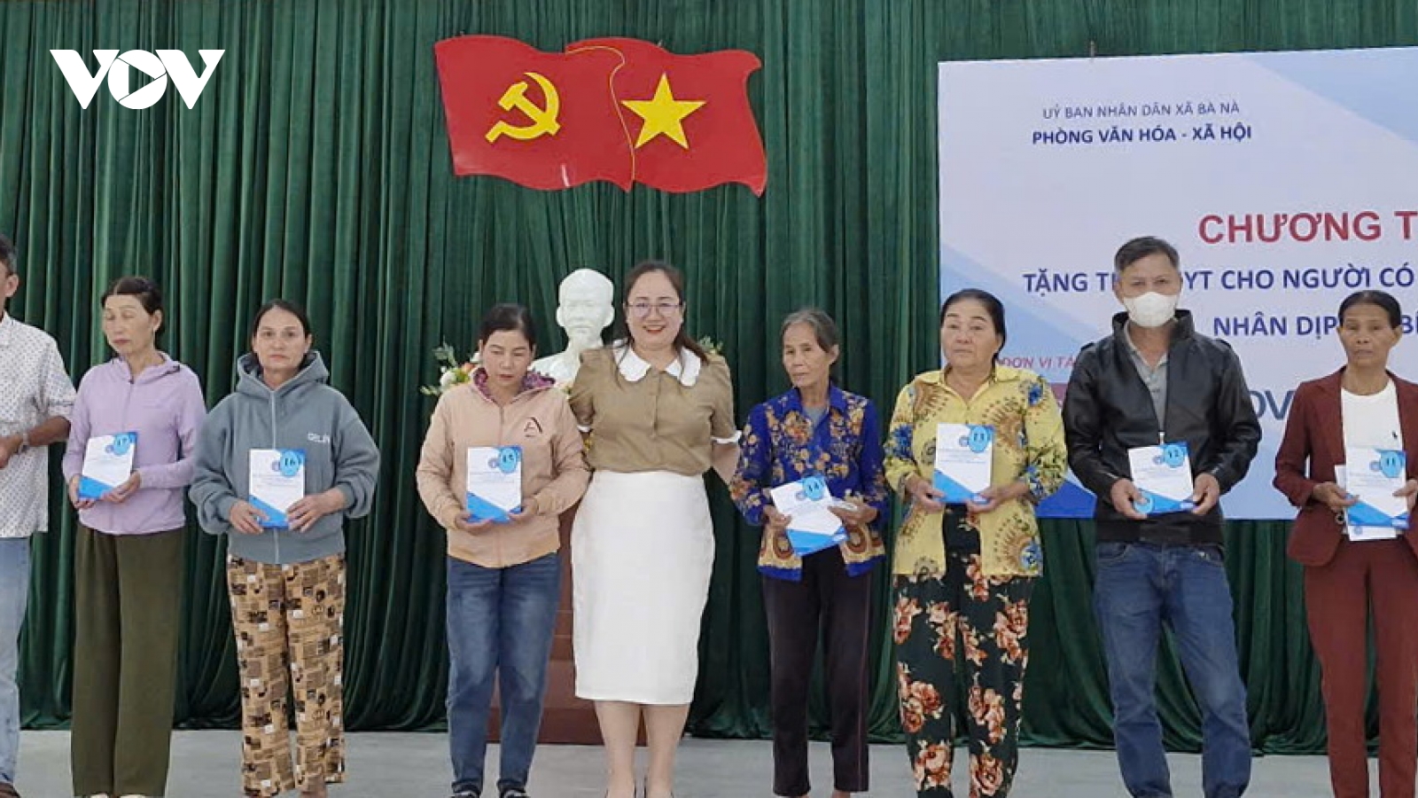 Bảo hiểm y tế làm điểm tựa cho hộ nghèo, người dân hoàn cảnh khó khăn