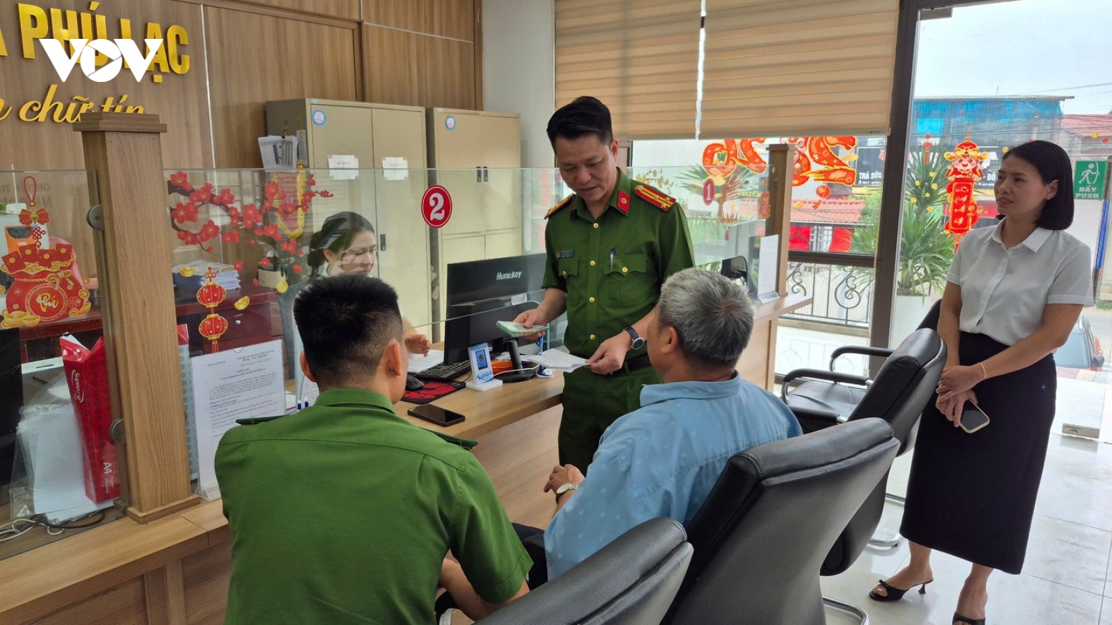 Ngăn chặn kịp thời vụ giả mạo công an lừa người dân chuyển tiền