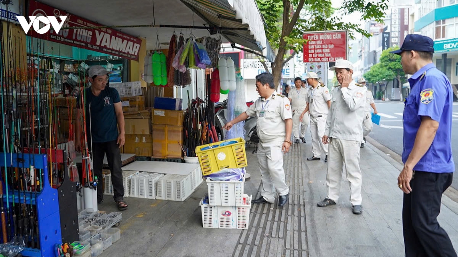 Đà Nẵng đồng loạt ra quân bảo đảm trật tự vỉa hè