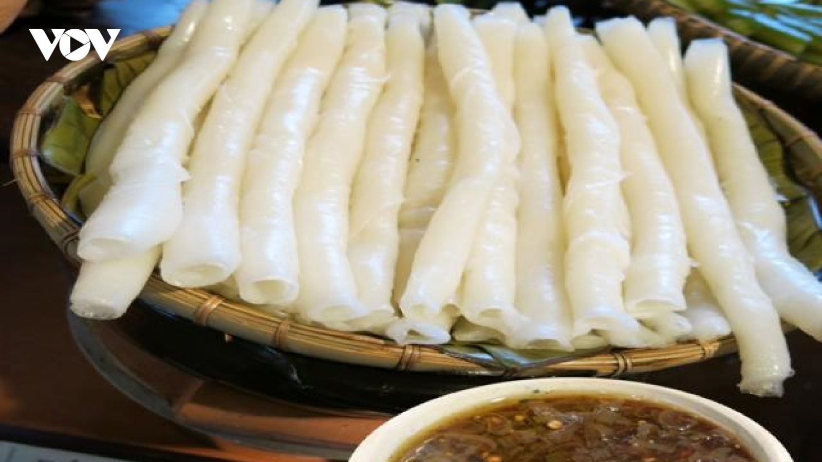 Món bánh lạ "gây sốt" phiên chợ vùng Đông Bắc