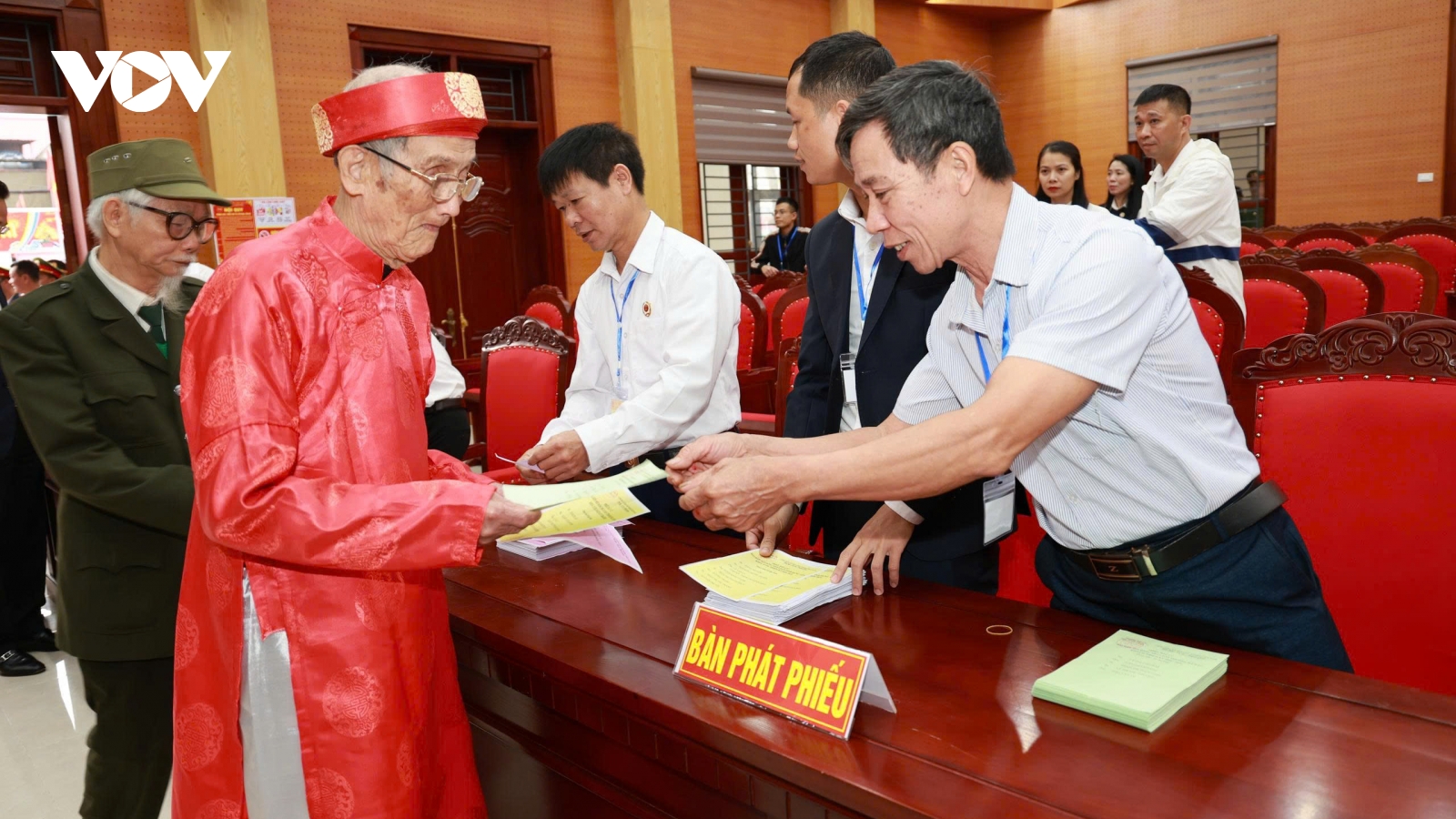 Hưng Yên: Cử tri đã bầu đủ số lượng đại biểu, không phải bầu lại, bầu thêm