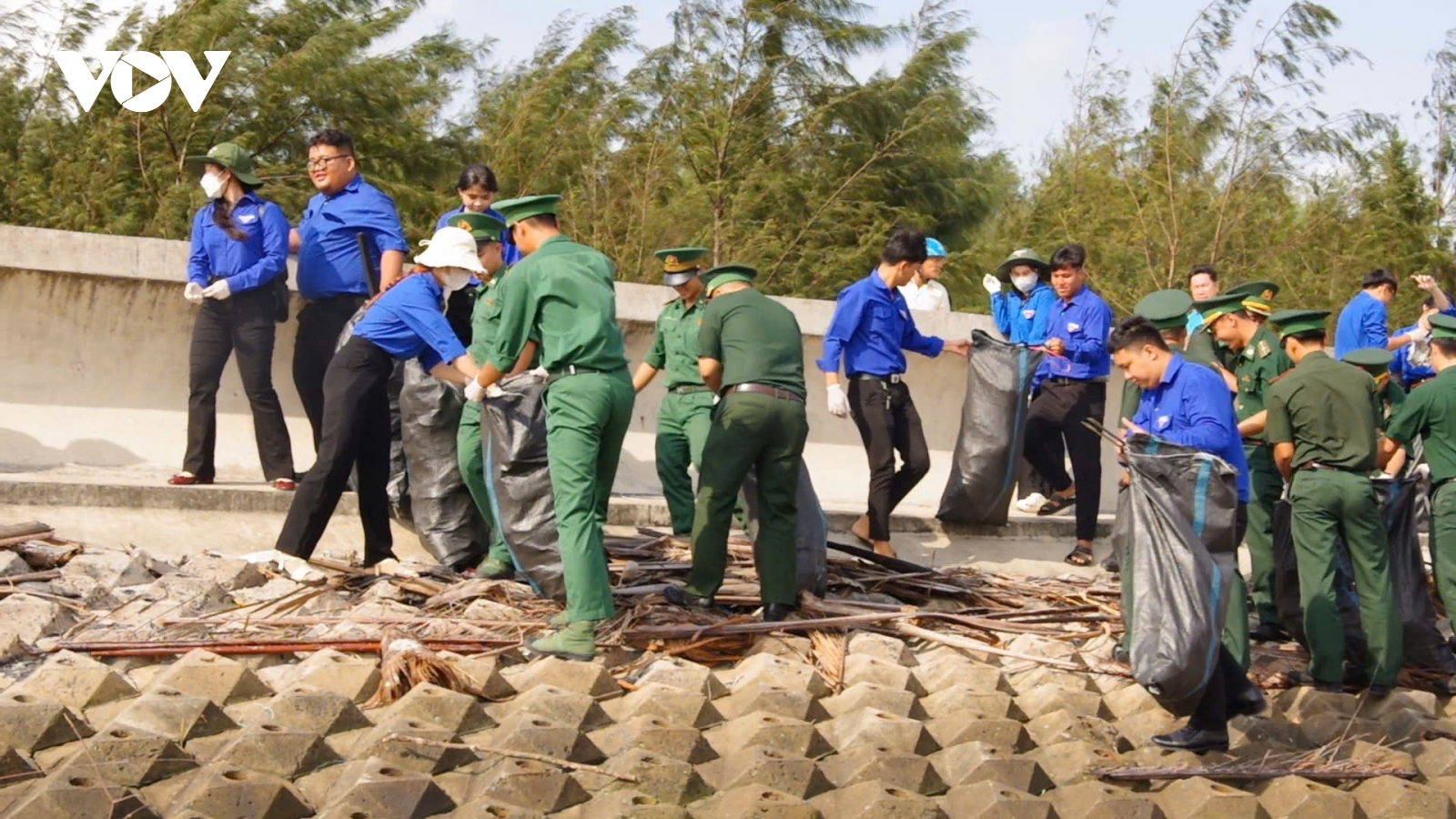 Vĩnh Long: “Tháng 3 biên giới” lan tỏa nghĩa tình quân - dân