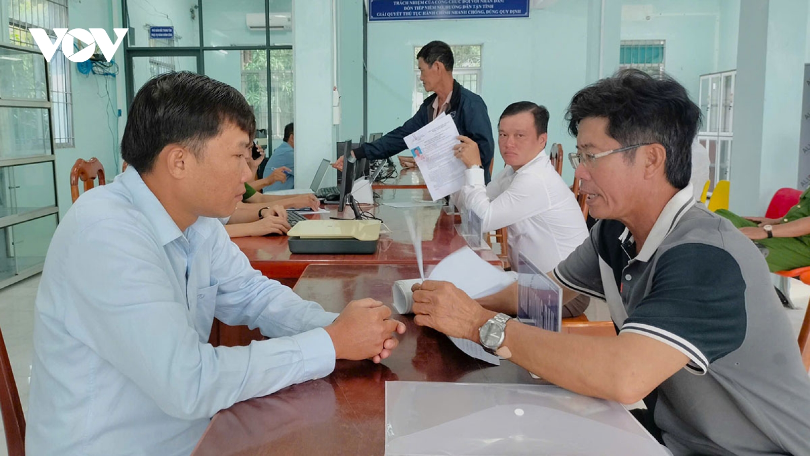 Tăng hiệu quả bộ máy: Cà Mau sẽ xử lý người đùn đẩy, né tránh